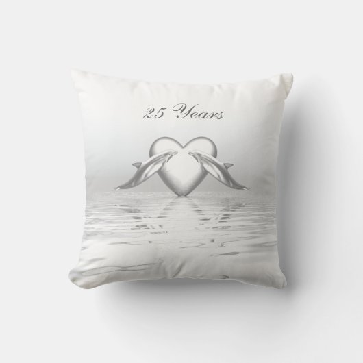 Silver Jubileum Dolphins en Heart Kussen (Voorkant)