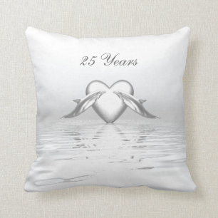 Silver Jubileum Dolphins en Heart Kussen