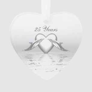 Silver Jubileum Dolphins en Heart Ornament