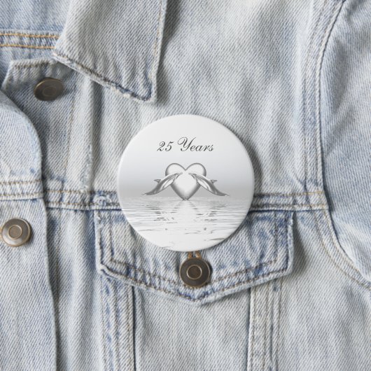 Silver Jubileum Dolphins en Heart Ronde Button 7,6 Cm (In situ)