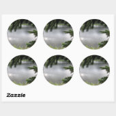 Silver Lake Ingelijst door Evergreen Boughs Ronde Sticker (Vel)
