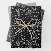 Silver Leaves Black en Grey Inpakpapier Vel (In situ)