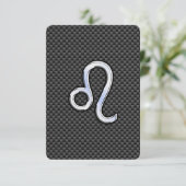 Silver Leo Zodiab-symbool op koolstofvezel afdrukk (Staand voorkant)