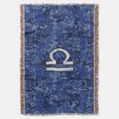 Silver Libra Zodiac Sign on blue digital camo Deken (Voorkant Verticaal)
