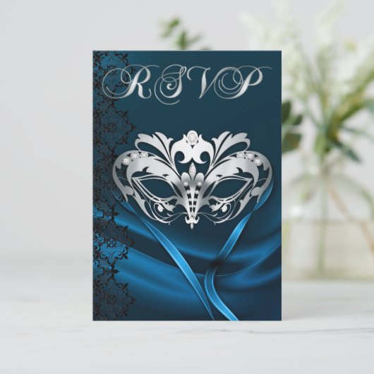 Silver Masquerade Blue Jeweled RSVP Uitnodiging (Staand voorkant)