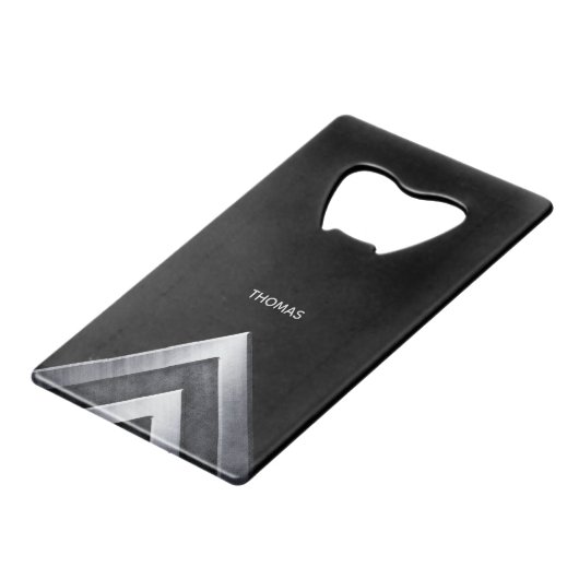 Silver Metal Pattern Monogrammed Creditkaart Flessenopener (Voorkant Gekanteld)