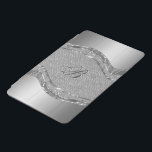 Silver Metallic look met diamanten patroon iPad Mini Cover<br><div class="desc">Zilveren tonen glanzend metallisch uiterlijk met ruitvormig patroon. Aangepast en optioneel monogram.</div>