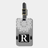 Silver Metallic Mandala Modern Elegant Monogram Bagagelabel (Voorkant verticaal)