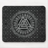 Silver Metallic Valknut Symbool op Keltisch Patroo Muismat (Voorkant)