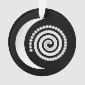 Silver Moon Spiral op zwart Ornament (voorkant)