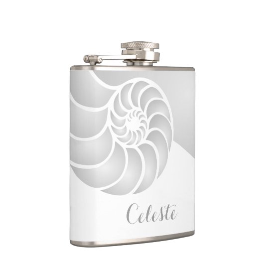 Silver Nautilus Shell met het Monogram van de Doua Heupfles (Rechts)