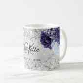 Silver navy blue florals elegant monogram koffiemok (Voorkant rechts)