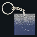 Silver Navy Blue Girly Glitter Sparkle Monogram Sleutelhanger<br><div class="desc">Navy Blue en Silver Faux Folie Sparkle Glitter Script Monogram Name Sleutelhanger. Dit maakt de perfecte liefhebbende 16 verjaardag,  bruiloft,  vrijgezellenfeest,  verjaardagsdag,  baby shower of vrijgezellenfeest voor iemand die van luxe glam en stijl houdt.</div>
