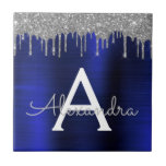 Silver Navy Blue Glitter Brushed Metal Monogram Tegeltje<br><div class="desc">Silver and Navy Blue Faux Folie Metallic Sparkle Glitter Brushed Metal Monogram Naam en Initiaal Keramische Tegels. Dit maakt het perfecte zoete 16-jarige verjaardagscadeau,  bruiloft,  vrijgezellenfeest,  jubileum,  baby shower of vrijgezellenfeest voor iemand die van glamoureuze luxe en chique stijlen houdt.</div>