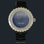 Silver Navy Blue Glitter Girly Monogram Naam Horloge<br><div class="desc">Navy Blue en Silver Sparkle Glitter Monogram Naam Horloge. Dit maakt het perfecte afstuderen,  verjaardagscadeau,  bruiloft,  vrijgezellenfeest,  jubileum,  baby shower of vrijgezellenfeest cadeau voor iemand die houdt van glamoureuze en chique stijlen.</div>
