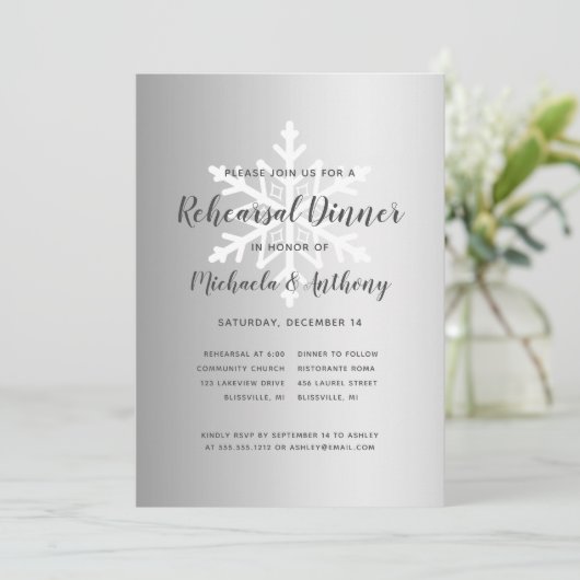 Silver Ombre Snowflake Winter Rehearsal Dinner Kaart (Staand voorkant)
