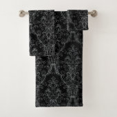 Silver Outline Black Floral Damask Bad Handdoek (Insitu)