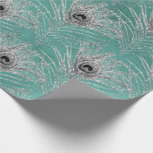 Silver Peacock Feathers op Blauwgroen Cadeaupapier (Hoek)
