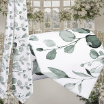 Silver Sage Eucalyptus Greenery Wedding White Stropdas<br><div class="desc">Een groengroene en witte alleen groene trouwbruine stropdas met waterverf-geschilderde eucalyptus sprigs in voortreffelijke details in een waterige grove sage tegen een zuivere witte achtergrond. Een klassieke stropdas van de groene bruiloft.</div>