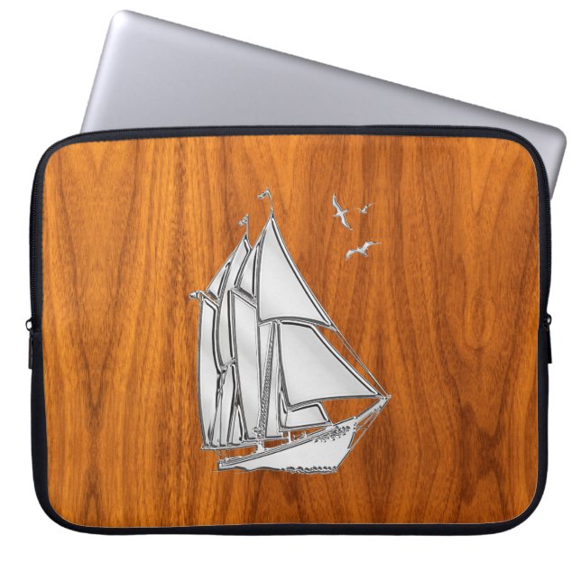 Silver Sail Boat on Teak Veneer Decor Laptop Sleeve (Voorkant)