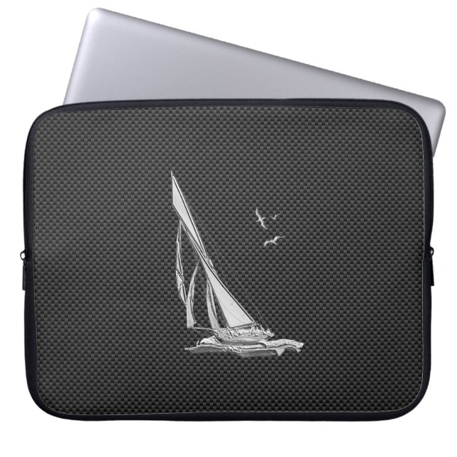 Silver Sailboat Regatta on Carbon Fiber Laptop Sleeve (Voorkant)