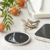 Silver Sailboot op het koolstofvezeldecor Sleutelhanger (Zijkant)