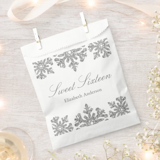 Silver Snowflake Winter Sweet 16 Bedankzakje (Geknipt)