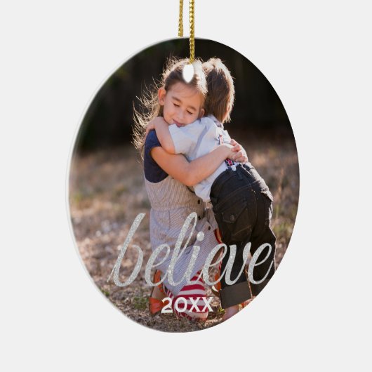 Silver Sparkly Believe Script-kerstfoto Keramisch Ornament (Rechts)