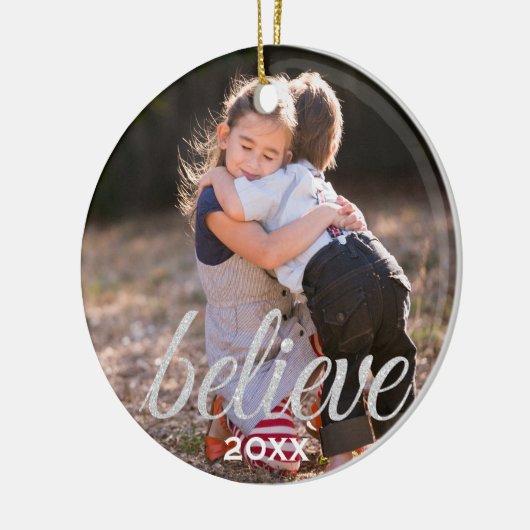 Silver Sparkly Believe Script-kerstfoto Keramisch Ornament (Links)
