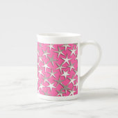 Silver sterren op fuchsia roze porselein kop (Rechts)