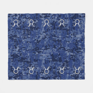 Silver Taurus Zodiac Sign Navy Blue Digital Camo Fleece Deken