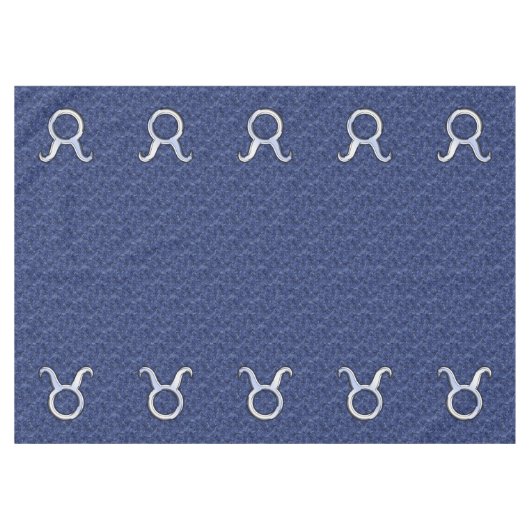Silver Taurus Zodiac Sign Navy Blue Digital Camo Tafelkleed (Voorkant (Horizontaal))