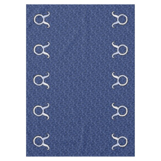 Silver Taurus Zodiac Sign Navy Blue Digital Camo Tafelkleed (Voorkant)
