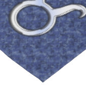 Silver Taurus Zodiac Sign Navy Blue Digital Camo Tafelkleed (Gekanteld)