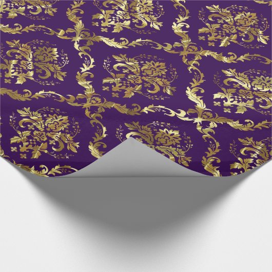 Silver Tones Floral Pattern Purple Background Cadeaupapier (Hoek)