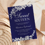Silver typografie floral navy blue chic Sweet 16 Kaart<br><div class="desc">Silver typografie leaf floral navy blue chic,  zoet verjaardagsfeest met hand geschilderd zilverblad. De blauwe achtergrond van de marine is volledig aanpasbaar</div>