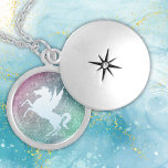 Silver Unicorn op Sparkle Locket Ketting<br><div class="desc">Dit  ketting heeft een glitterige cranberry roze,  blauwgroen en groene achtergrond. In het midden is een glanzend zilveren eenhoorn-afbeelding. Magisch! Ben zeker om de passende oorringen in onze opslag te zien.</div>