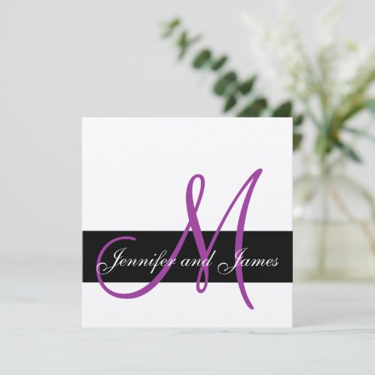 Silver Wedding Invitation Monogram Names Paars Kaart (Staand voorkant)