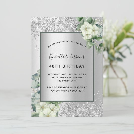 Silver White florals eucalyptus verjaardagsluxe Kaart (Staand voorkant)