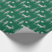 Silver Woodland Pine Forest Stag Green Cadeaupapier (Hoek)
