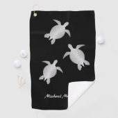 Silver Zee Turtle Black Monogram Coastal Golfhanddoek (Insitu)