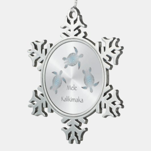 Silver Zee Turtle | Mele Kalikimaka | Hawaïaans Tin Sneeuwvlok Ornament (Rechts)