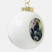 Silverback Gorilla en zijn portemonnee Keramische Bal Ornament (Links)