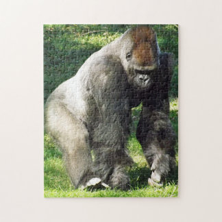 Silverback Male Lowland Gorilla die zich opstelt Legpuzzel