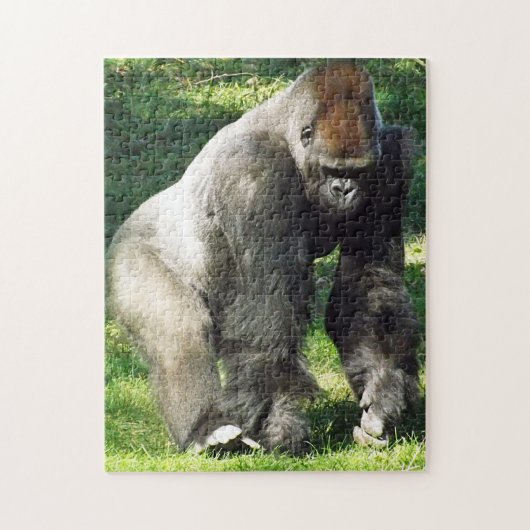 Silverback Male Lowland Gorilla die zich opstelt Legpuzzel (Verticaal)