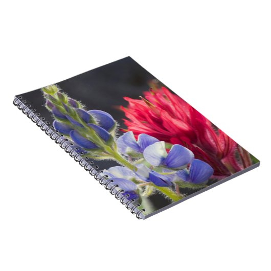 Silvery Lupine, Lavender Paintborstel Notitieboek (Rechterzijde)