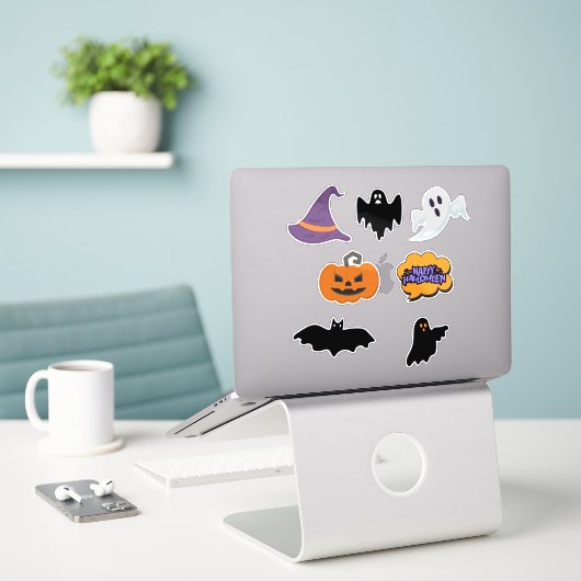Simpel Halloween Sticker (Laptop op bureau)