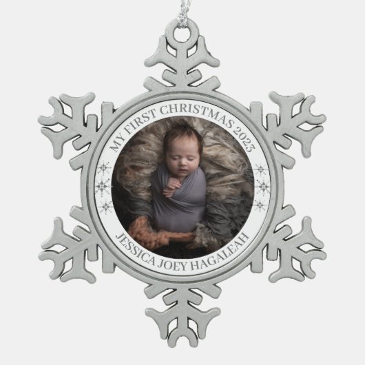 Simpel Mijn Eerste Kerstmis Gepersonaliseerde Baby Tin Sneeuwvlok Ornament (Voorkant)