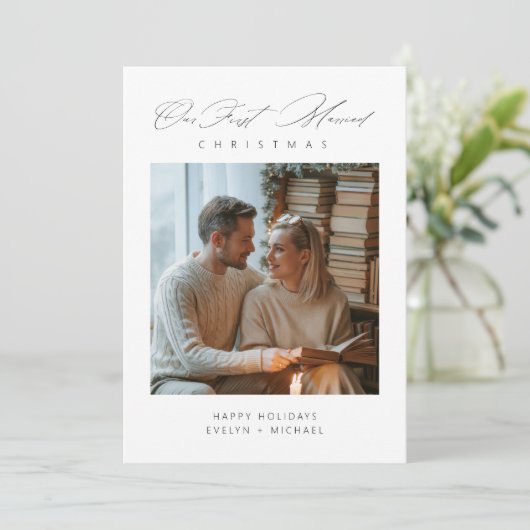 Simpel onze eerste getrouwde script boekachtige fo feestdagenkaart (Staand voorkant)