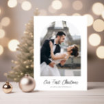 simpele aankondiging van de eerste kerstfeestdag<br><div class="desc">Een moderne aangepaste fotokaart met een foto- en boogontwerp. Je kunt je eigen afbeelding uploaden en bewerken. De tekst en de kleuren kunnen worden gepersonaliseerd.</div>